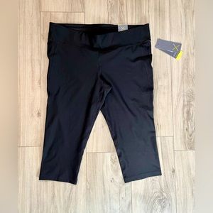 🌭 3 for $20 SALE - Ladies Xersion Fitted Workout Capris Sz XL